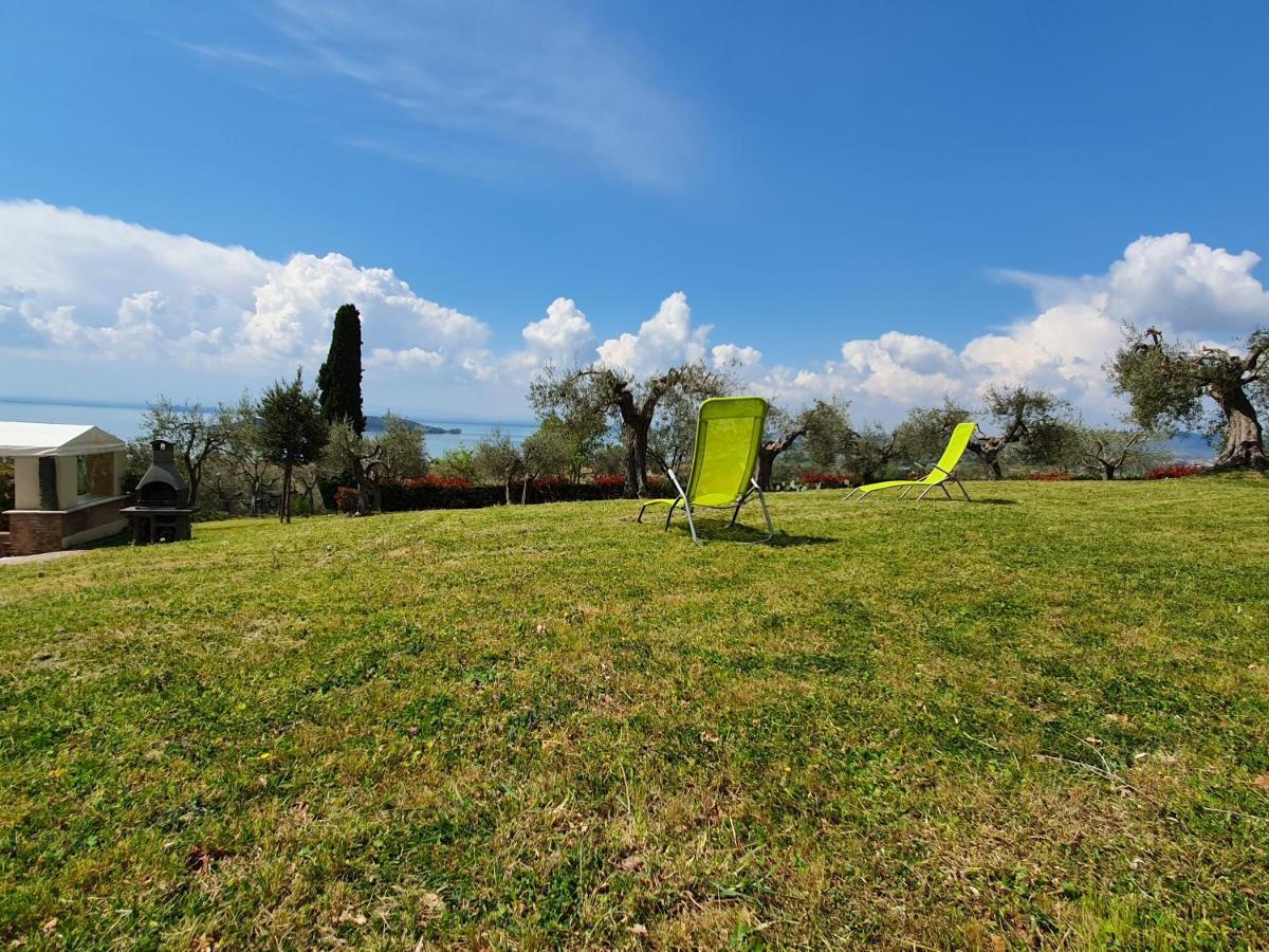 Aparthotel Antico Casale Tiravento Passignano sul Trasimeno Exterior foto