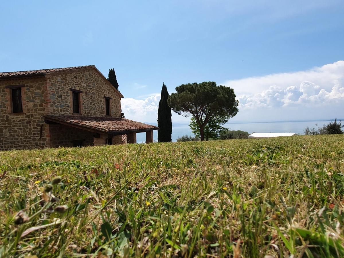 Aparthotel Antico Casale Tiravento Passignano sul Trasimeno Exterior foto
