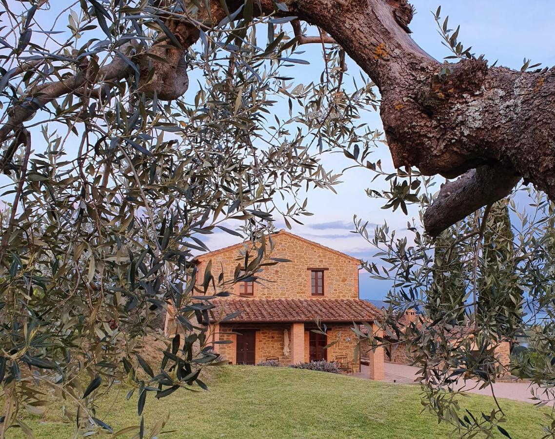 Aparthotel Antico Casale Tiravento Passignano sul Trasimeno Exterior foto