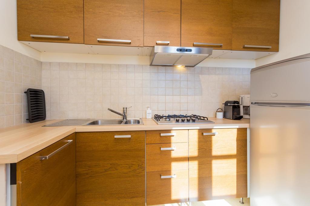 Aparthotel Antico Casale Tiravento Passignano sul Trasimeno Habitación foto