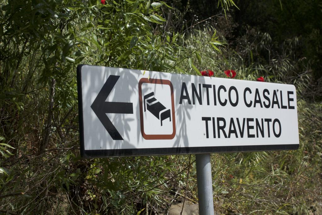 Aparthotel Antico Casale Tiravento Passignano sul Trasimeno Exterior foto