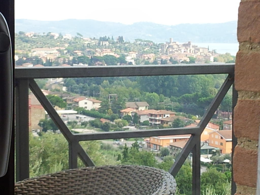 Aparthotel Antico Casale Tiravento Passignano sul Trasimeno Habitación foto