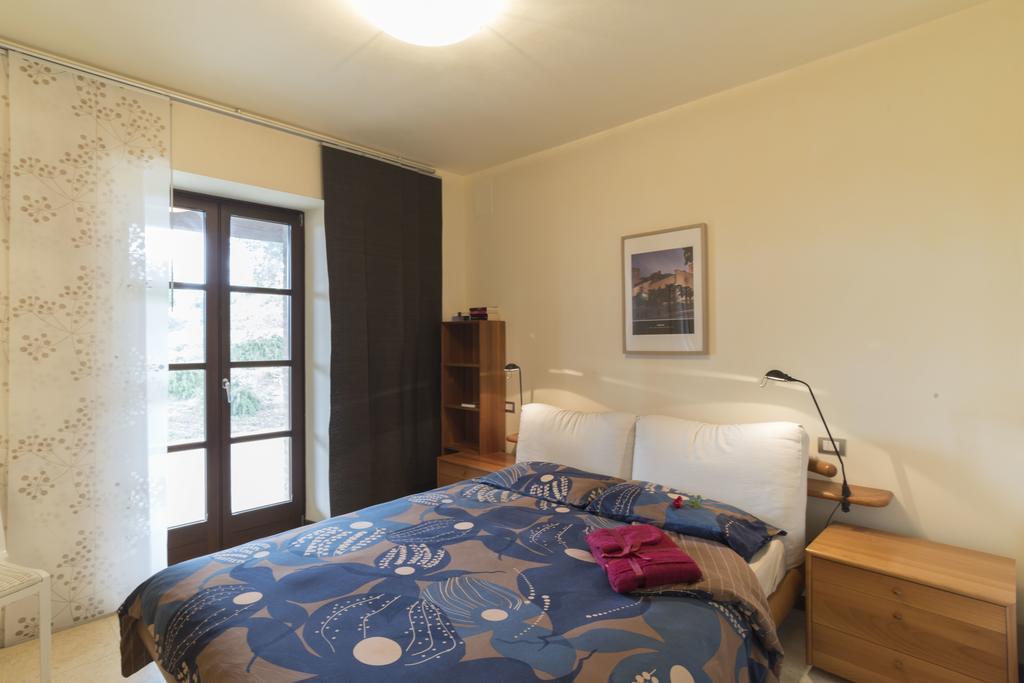 Aparthotel Antico Casale Tiravento Passignano sul Trasimeno Exterior foto