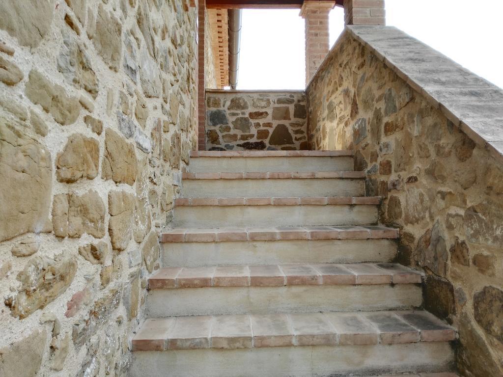 Aparthotel Antico Casale Tiravento Passignano sul Trasimeno Habitación foto
