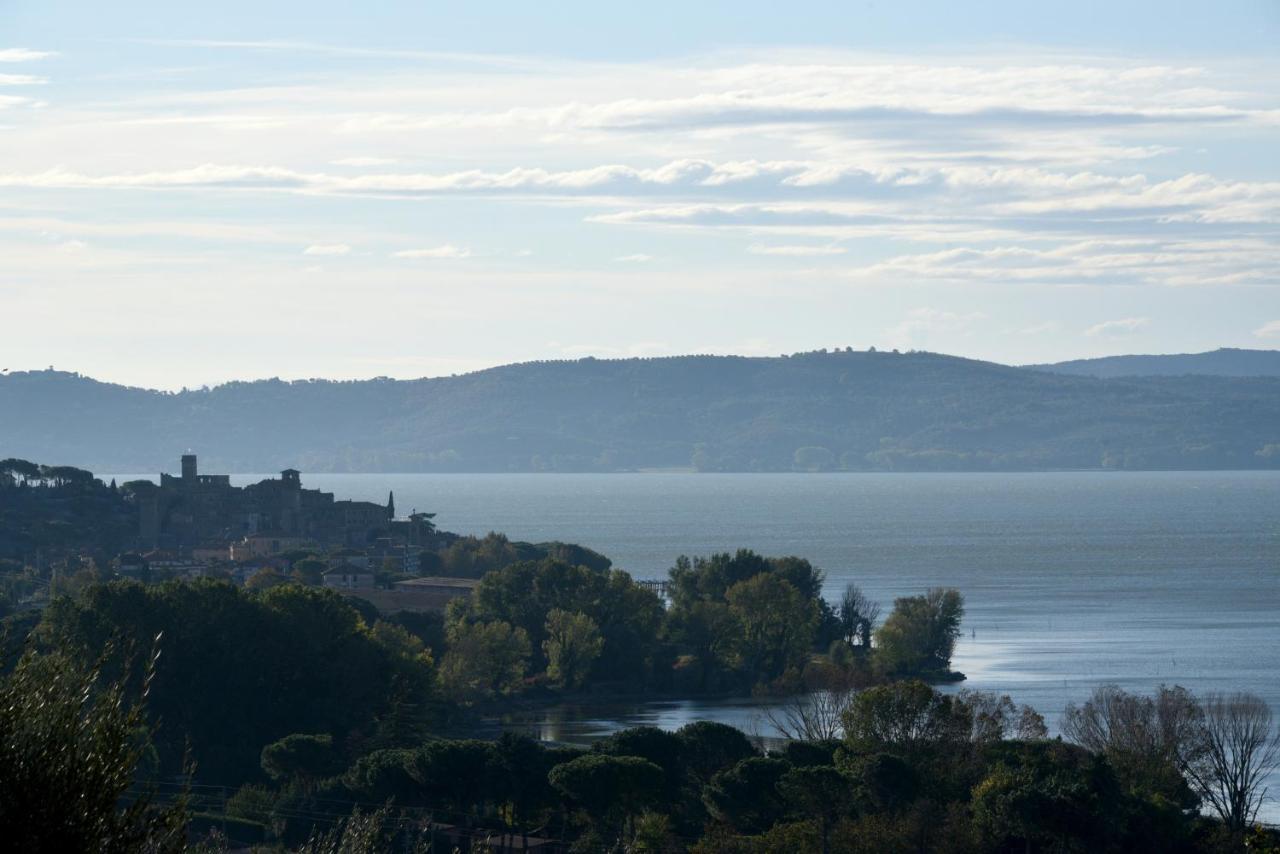 Aparthotel Antico Casale Tiravento Passignano sul Trasimeno Exterior foto